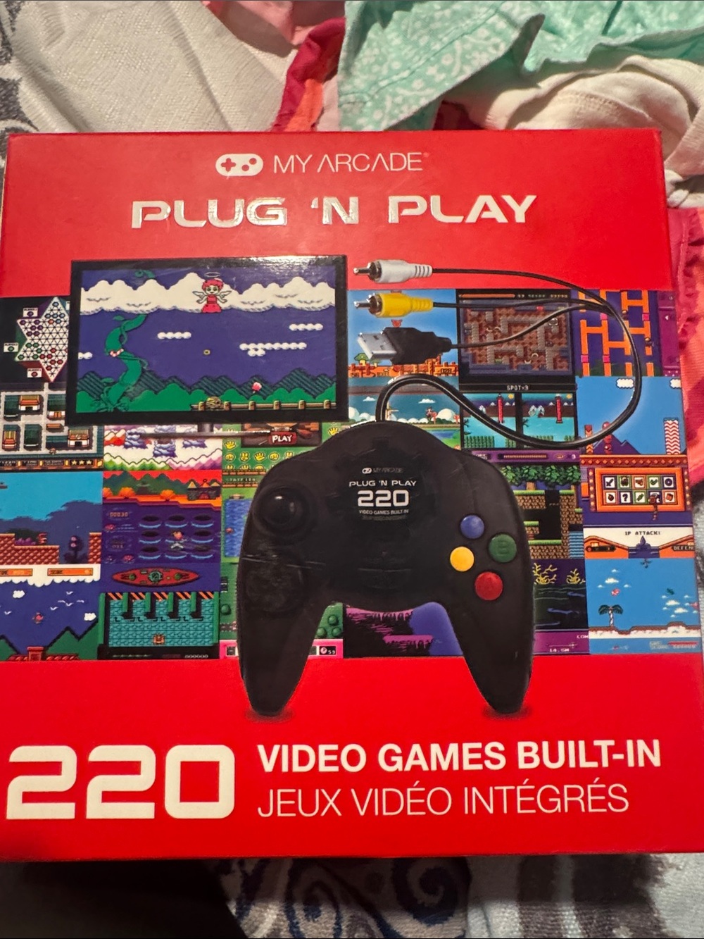 Arcade Plug 'N Play 220 Built-In Games Console — Black with Red Box